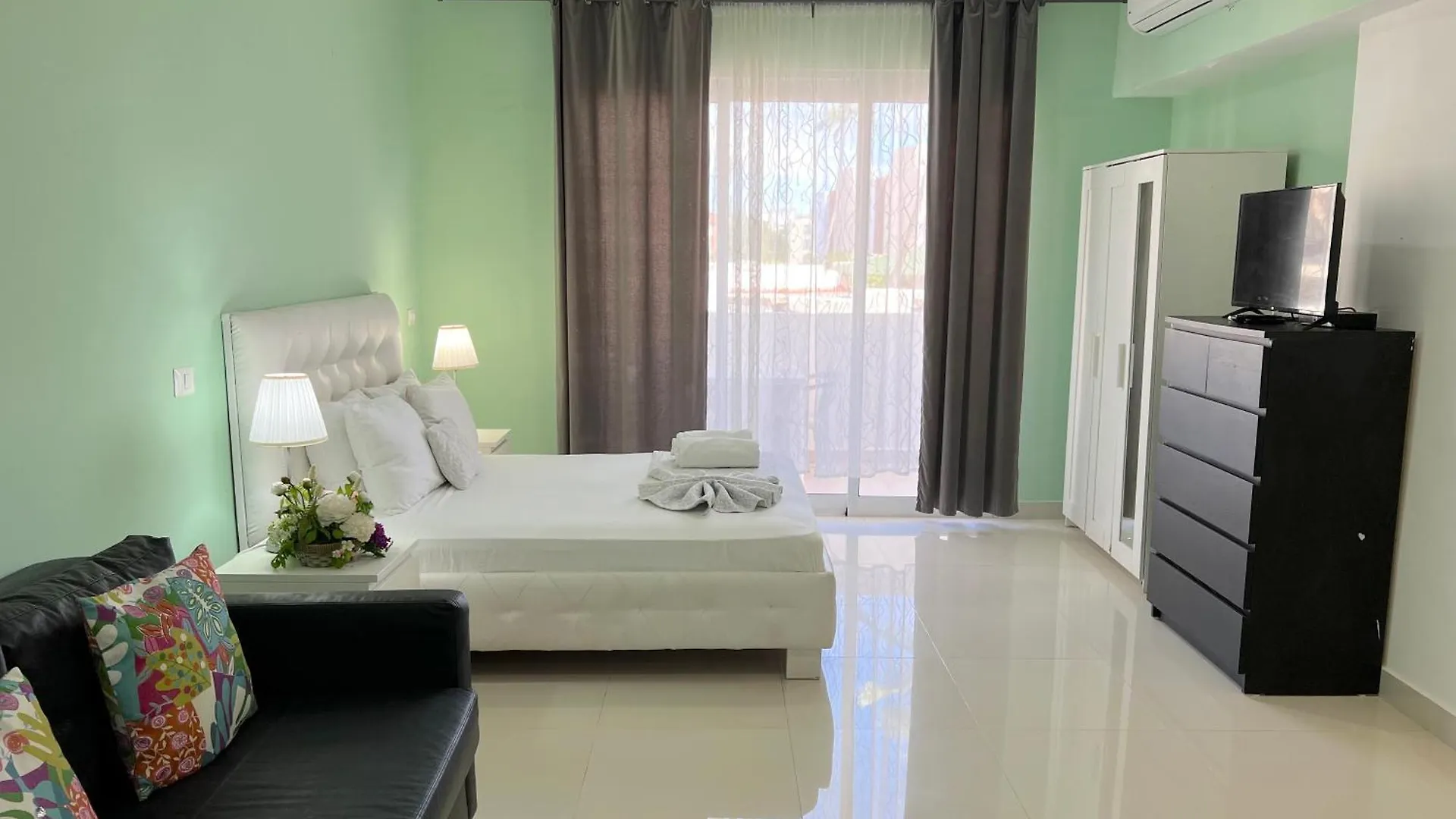 Vacation Studios With Rooftop Pool, Beach Club, Restaurants - Playa Los Corales Punta Cana 5*,  Den Dominikanske Republik