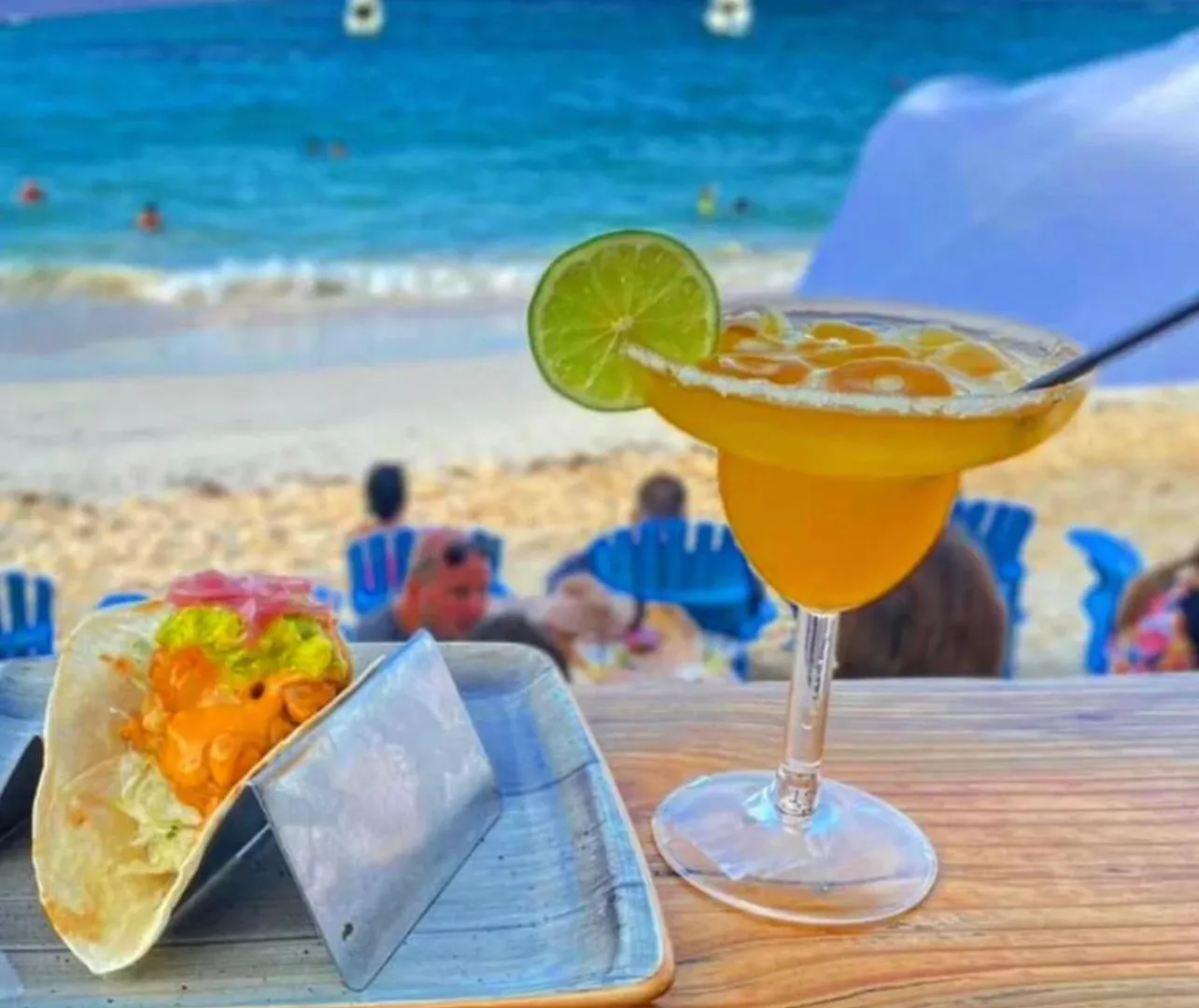 ***** Hotel Vacation Studios With Rooftop Pool, Beach Club, Restaurants - Playa Los Corales Punta Cana Dominican Republic